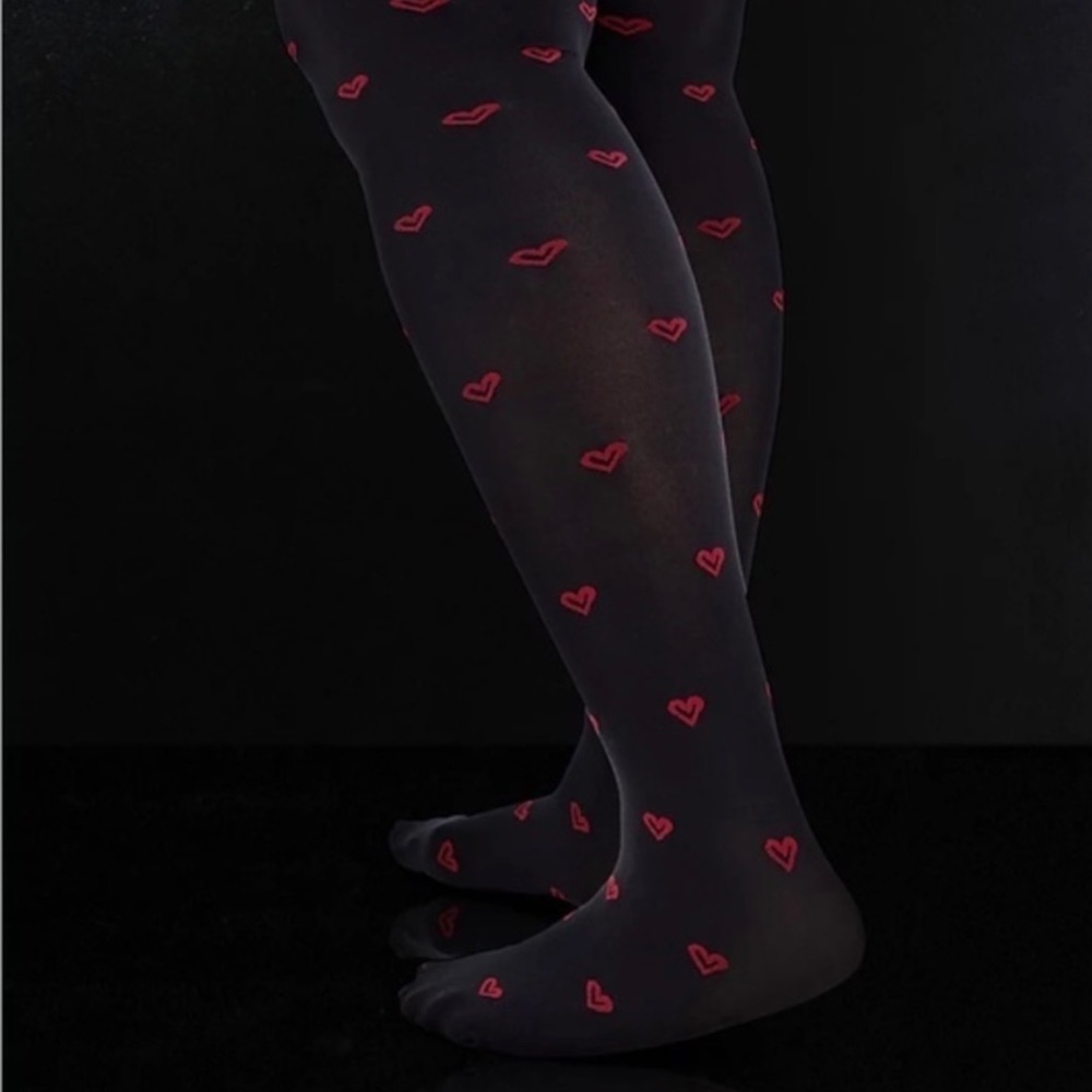 Torrid Betsey Johnson Heart Tights